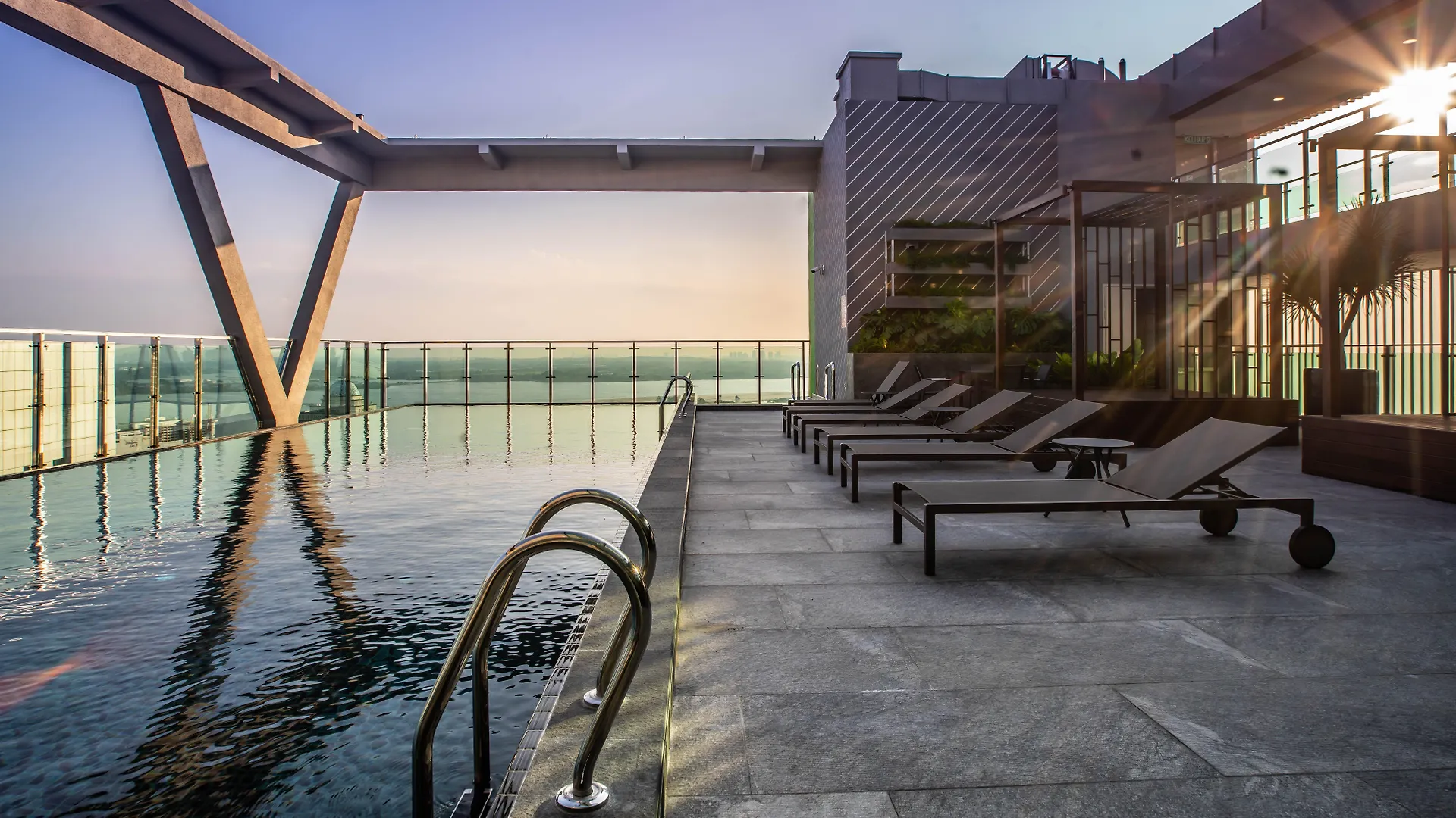 호텔 Holiday Inn Johor Bahru City Centre By Ihg